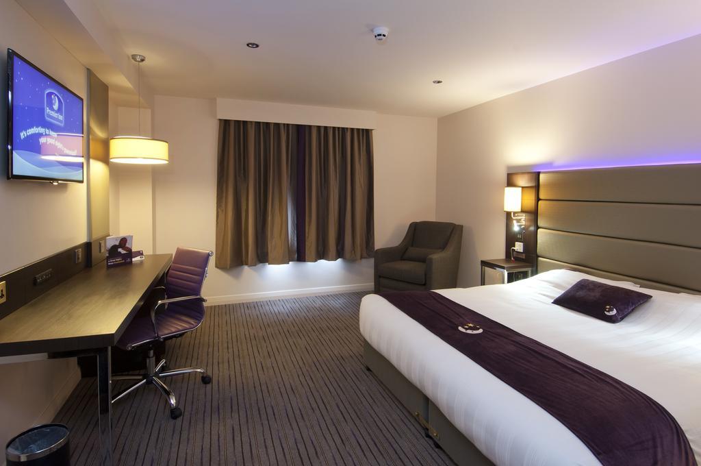 Premier Inn Birmingham City Centre Bridge Street מראה חיצוני תמונה
