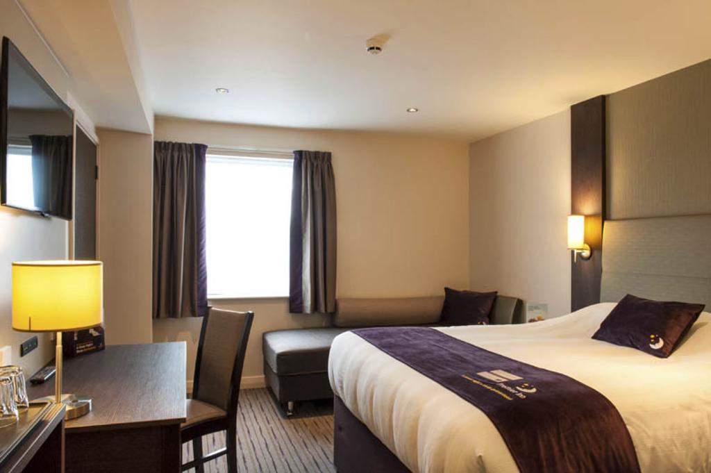 Premier Inn Birmingham City Centre Bridge Street מראה חיצוני תמונה