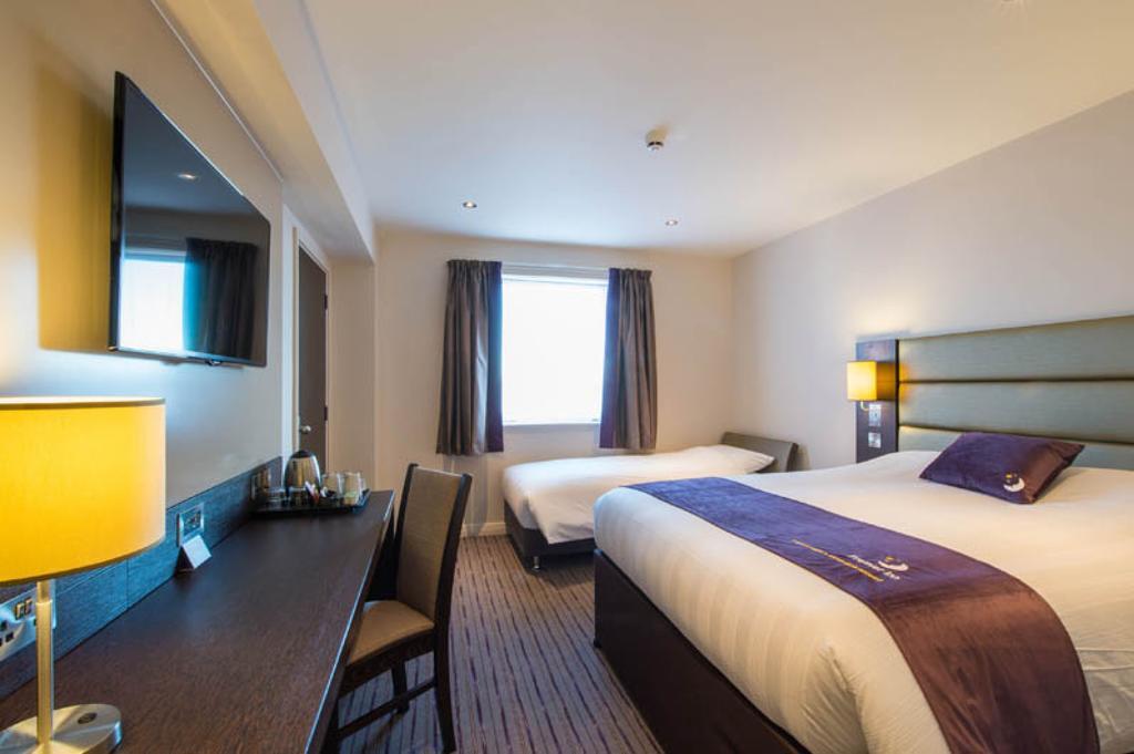 Premier Inn Birmingham City Centre Bridge Street מראה חיצוני תמונה