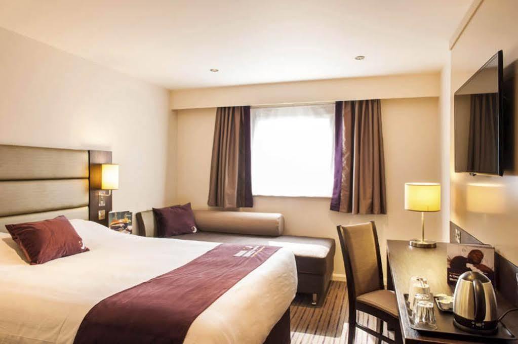Premier Inn Birmingham City Centre Bridge Street מראה חיצוני תמונה